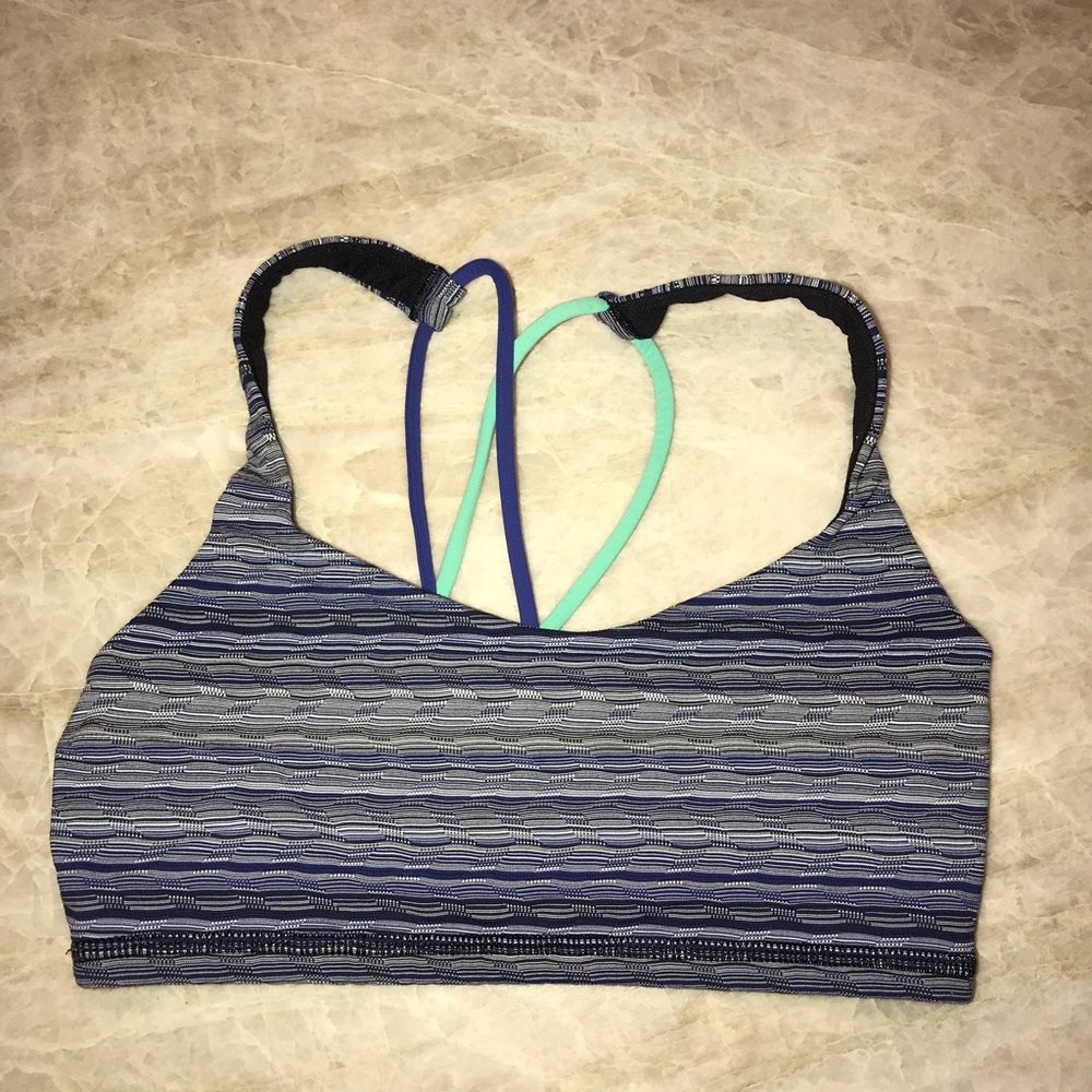 Lululemon sports bra